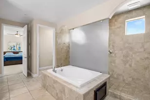 1229 E Via Roma, Fresno, CA 93730 - Photo 49