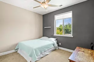 1229 E Via Roma, Fresno, CA 93730 - Photo 39