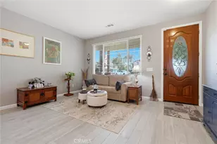 2429 N Oak Grv Ct, Visalia, CA 93291 - Photo 9