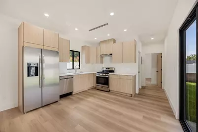 2316 N Parish Place, Burbank, CA 91504 - Photo 27