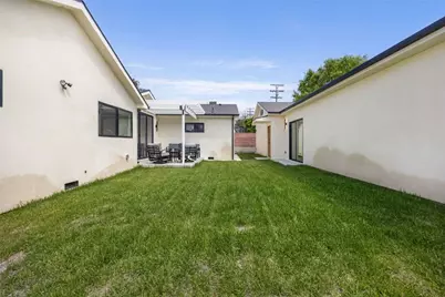 2316 N Parish Place, Burbank, CA 91504 - Photo 33