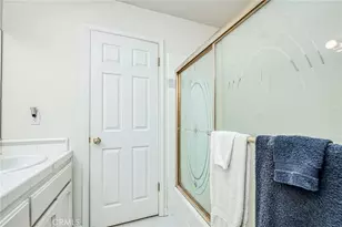 860 E Dartmouth, Fresno, CA 93730 - Photo 35