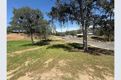 958 N Kings Canyon Court, Coarsegold, CA 93614 - Photo 7