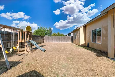 7443 Ensminger, Visalia, CA 93291 - Photo 15