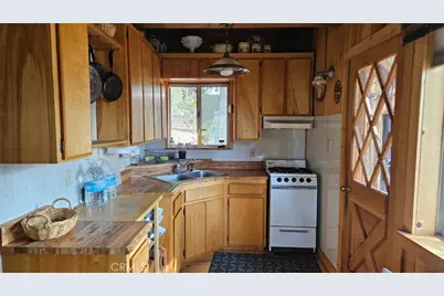 46336 Silvertip, Mono Hot Springs, CA 93643 - Photo 13