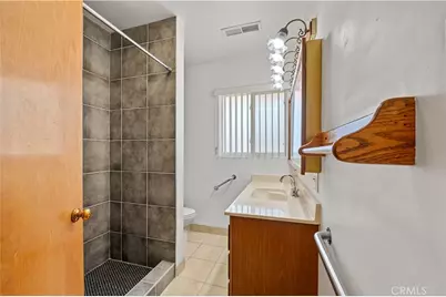 5431 E Indianapolis, Fresno, CA 93727 - Photo 23