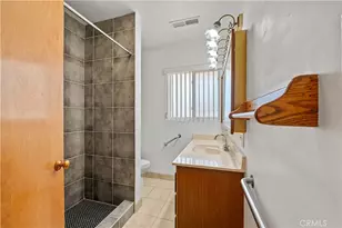5431 E Indianapolis, Fresno, CA 93727 - Photo 23