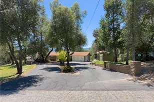 48910 Quail Dr, Oakhurst, CA 93644 - Photo 3