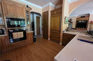 1072 Rorden Ave, Selma, CA 93662 - Photo 13