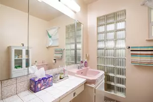 5767 E Park Circle, Fresno, CA 93727 - Photo 13