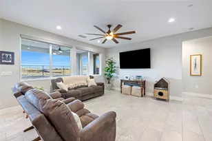 1243 Wildflower Dr, Madera, CA 93636 - Photo 9