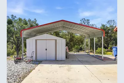 42704 Deep Forest, Coarsegold, CA 93614 - Photo 51