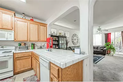 4605 W Javier, Fresno, CA 93722 - Photo 5