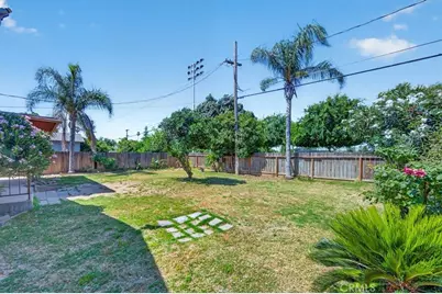 1604 S Sierra Vista, Fresno, CA 93702 - Photo 33