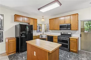 1069 Brick and Tile, Stockton, CA 95206 - Photo 17