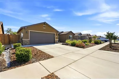 2045 W Chianti Way, Hanford, CA 93230 - Photo 3