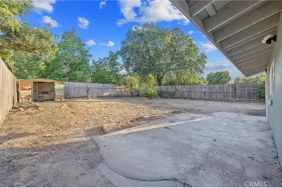 1019 E Laurel Avenue, Visalia, CA 93292 - Photo 31