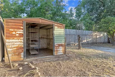 1019 E Laurel Avenue, Visalia, CA 93292 - Photo 35