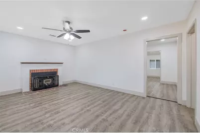 1019 E Laurel Avenue, Visalia, CA 93292 - Photo 7