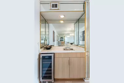 222 S Central #428, Los Angeles, CA 90012 - Photo 11