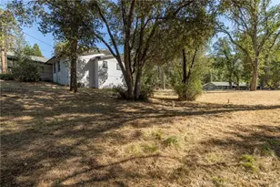 48866 Rock Point Rd, Oakhurst, CA 93644 - Photo 35