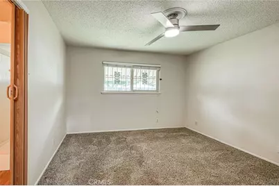 638 W Sussex Way, Fresno, CA 93705 - Photo 23