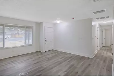 534 W Swift Avenue, Clovis, CA 93612 - Photo 9