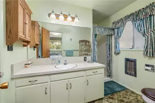 38980 Lake Point Ct, Bass Lake, CA 93604 - Photo 13