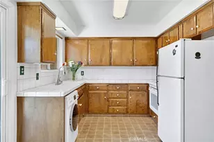 182 W Barstow Ave, Fresno, CA 93704 - Photo 9