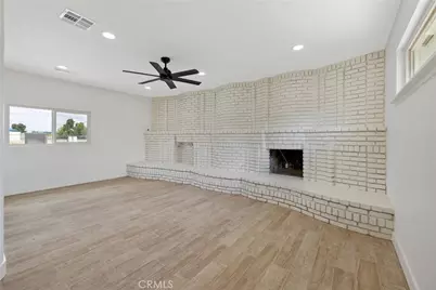 6125 E Mount Whitney, Laton, CA 93242 - Photo 21
