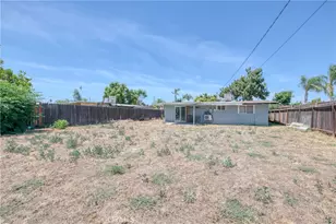 2326 E Hampton, Fresno, CA 93726 - Photo 23