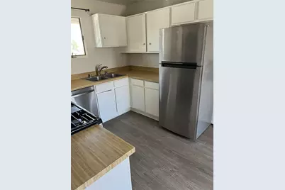 7561 Center Avenue #P, Huntington Beach, CA 92647 - Photo 9