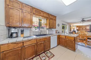 29610 Kit Carson Ct, Coarsegold, CA 93614 - Photo 15