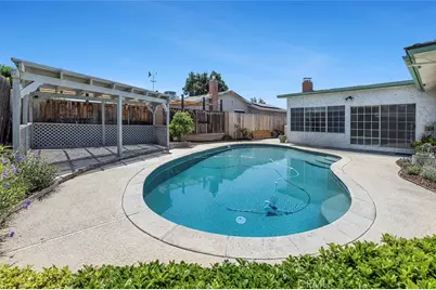 1461 Rall Avenue, Clovis, CA 93611 - Photo 35
