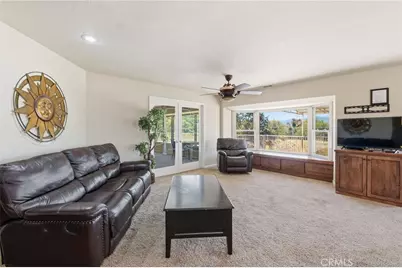 38720 Highway 41, Oakhurst, CA 93644 - Photo 17