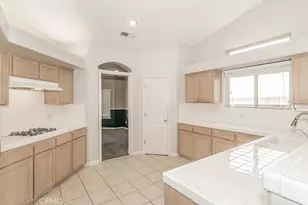 6589 E Michigan, Fresno, CA 93727 - Photo 15