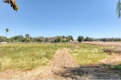 8485 N Madsen, Clovis, CA 93619 - Photo 27