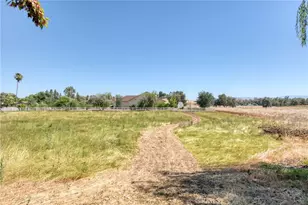 8485 N Madsen, Clovis, CA 93619 - Photo 27