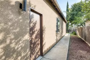1563 E Via Mirasol, Fresno, CA 93730 - Photo 43