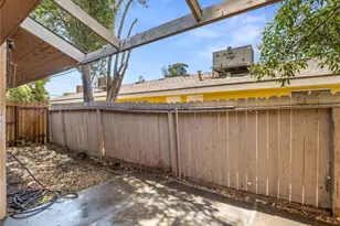 3725 N Fruit, Fresno, CA 93705 - Photo 19