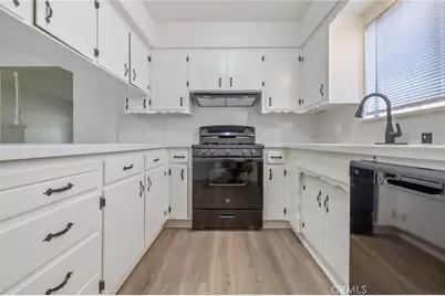 988 Laurel, Lindsay, CA 93247 - Photo 13