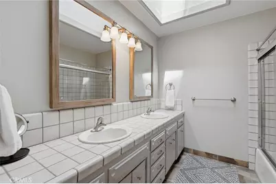 100 W Adrian Way, Hanford, CA 93230 - Photo 27
