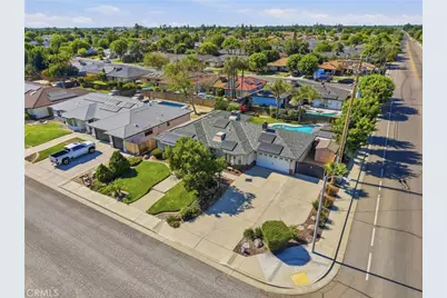 100 W Adrian Way, Hanford, CA 93230 - Photo 9