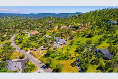 1 Horseshoe Dr, Coarsegold, CA 93614 - Photo 11