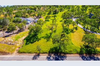 1 Horseshoe Dr, Coarsegold, CA 93614 - Photo 3