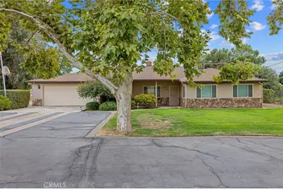 1714 N Blythe, Fresno, CA 93722 - Photo 1