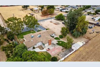 1714 N Blythe, Fresno, CA 93722 - Photo 71