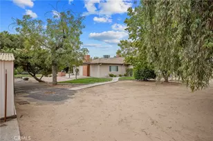 1714 N Blythe, Fresno, CA 93722 - Photo 51