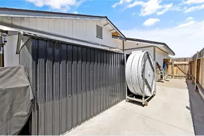 1176 Robin Avenue, Hanford, CA 93230 - Photo 37