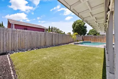 1176 Robin Avenue, Hanford, CA 93230 - Photo 25